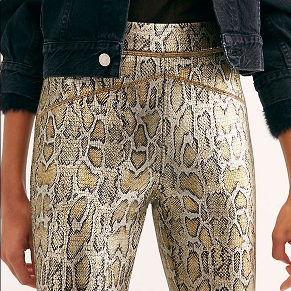 NWT Free People Gold Legging Pants - Picture 2 of 5